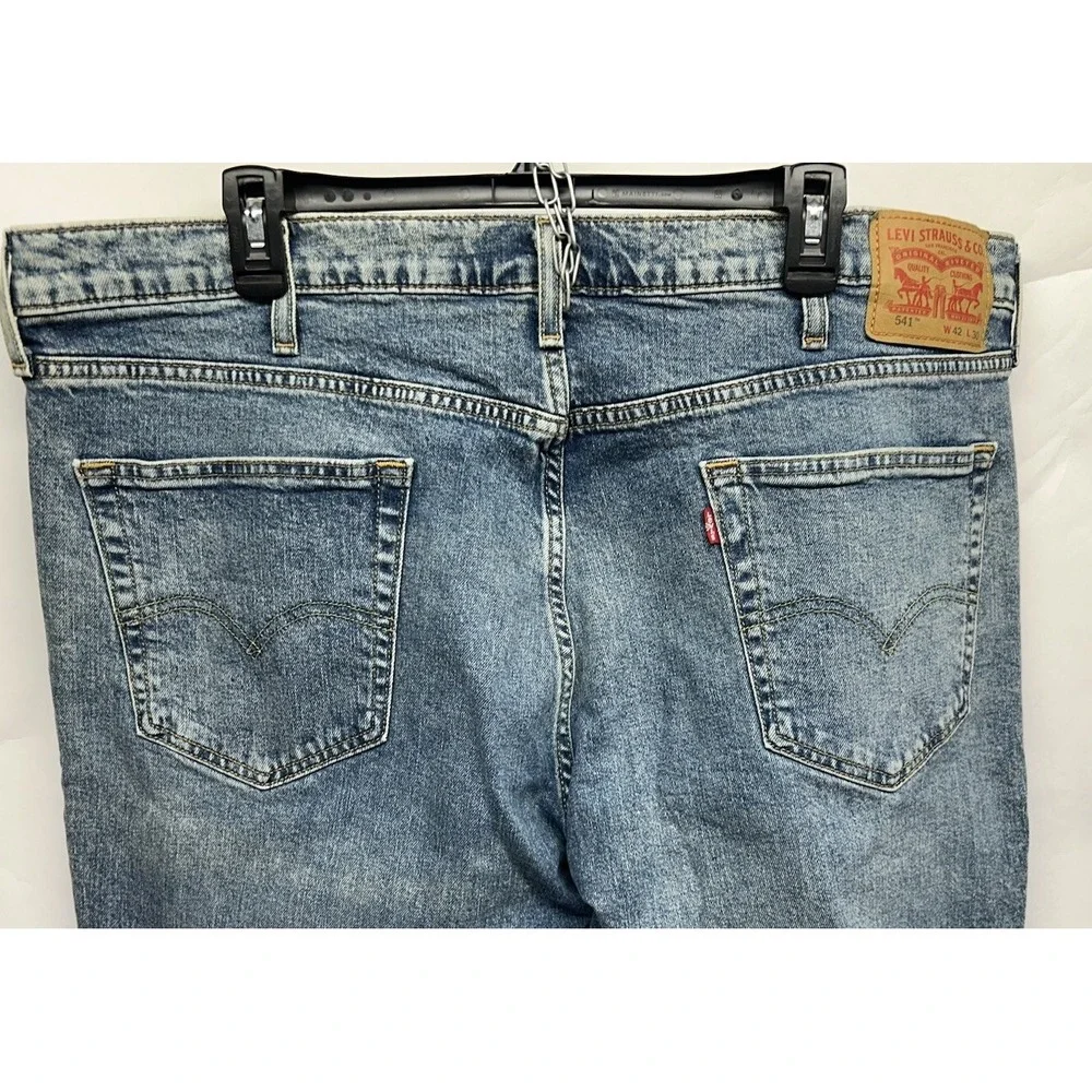Levis Mens Size 42X30 Blue 541 Athletic Taper Straight Leg Denim Jeans New*